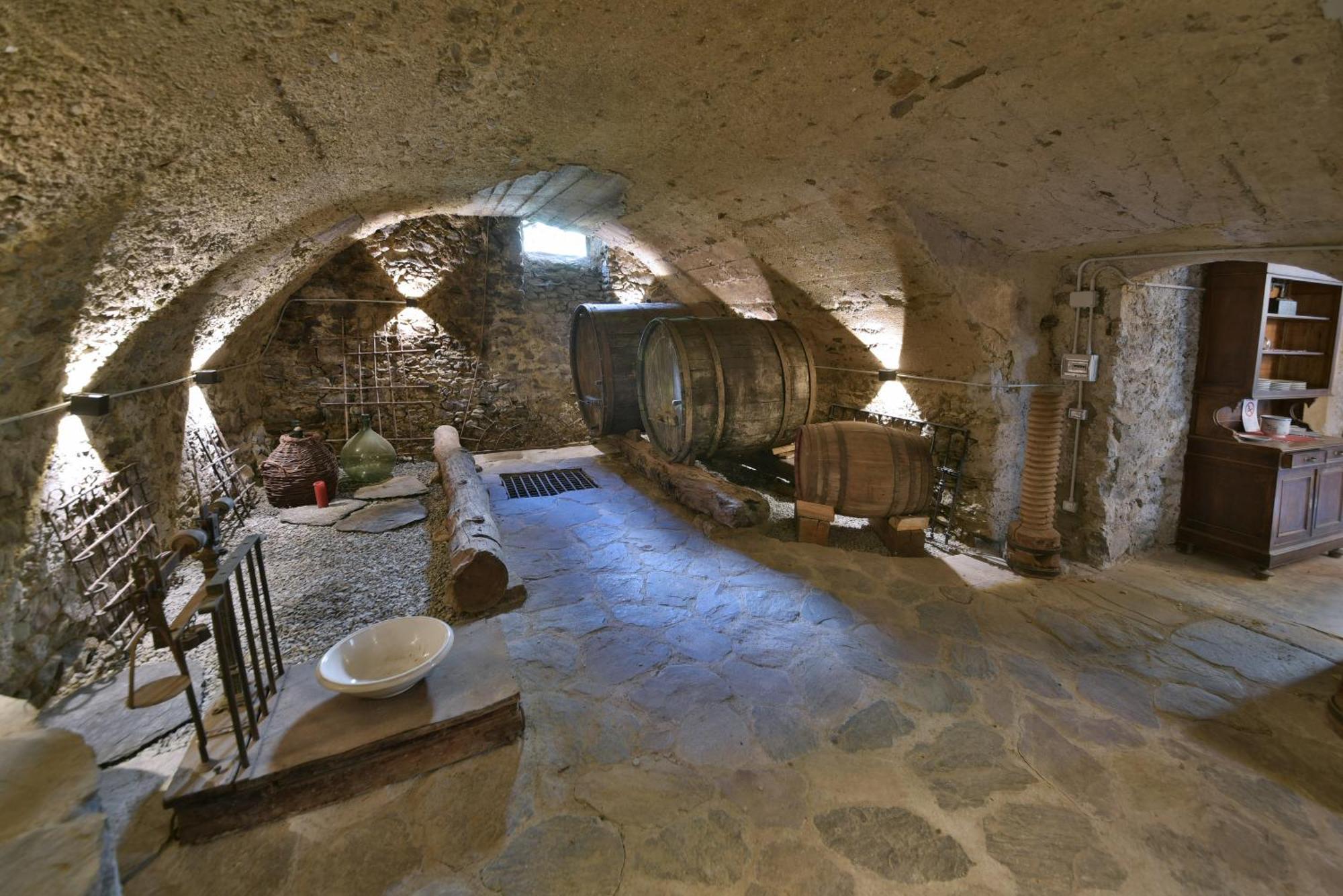 Вілла Piano Nobile Al Roseto Del Drago San Bernardo  Екстер'єр фото